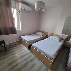 Homestay Au Dela De La Porte Du Bonheur, Pointe-a-Pitre (Grande-Terre)